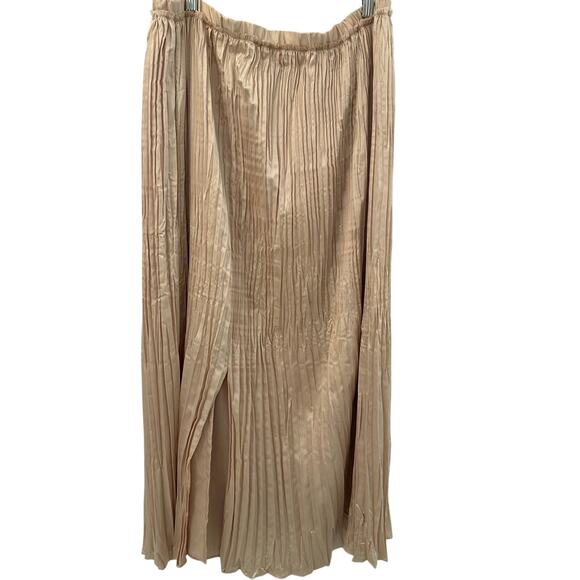 Sundance Dresses & Skirts - Sundance Pleated gold front slits Gold Maxi Skirt size L-XL